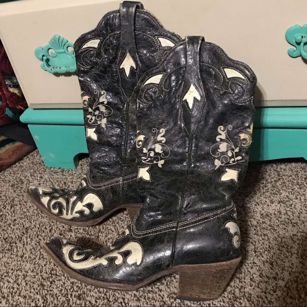 Corral boots Sz 7 1/2 Great condition!